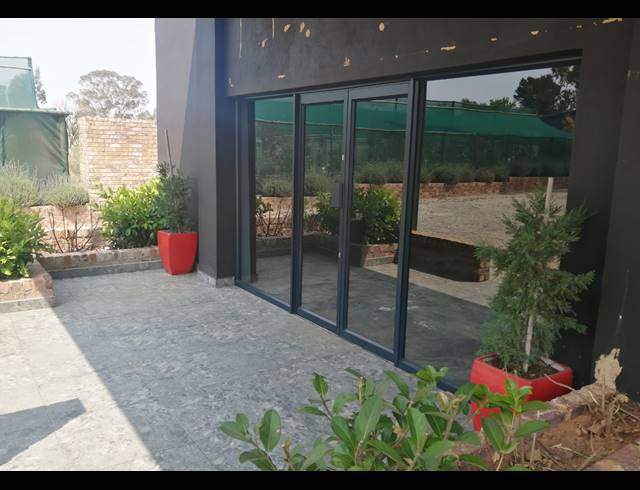 36M² RETAIL TO LET IN FAIRLEADS